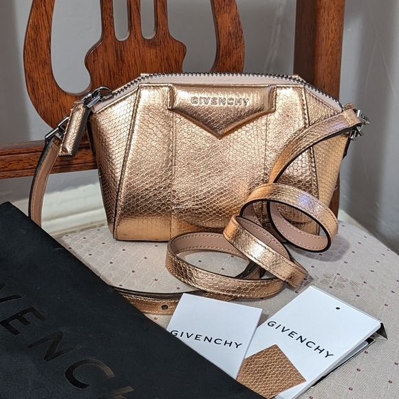 NWT Givenchy water snake embossed leather Nano Antigona, light pink metallic - Picture 1 of 11